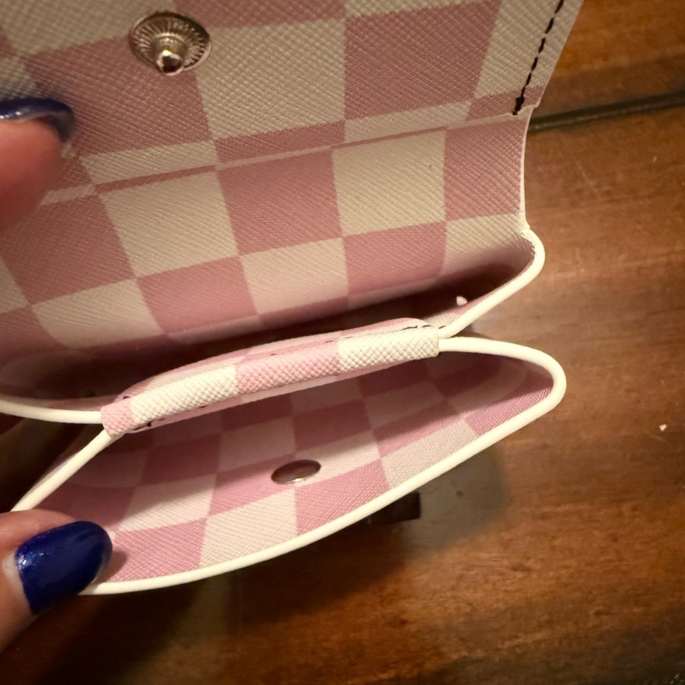 Floral Checkered Card Holder - Picture 4 of 4